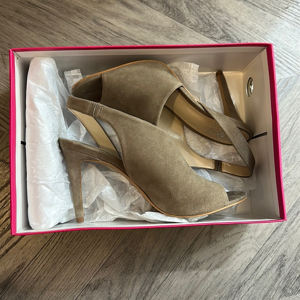 Vince Camuto Crasantha Size 8